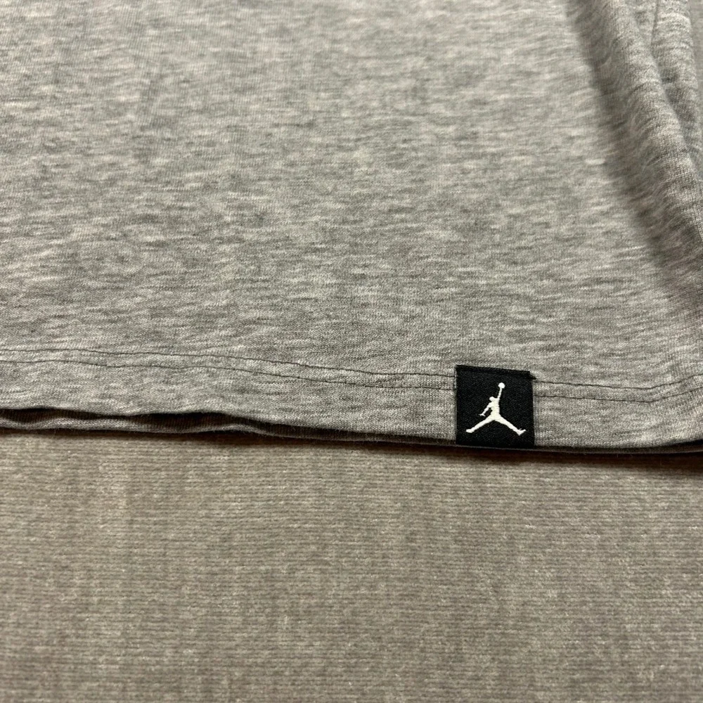 Jordan Dri-FIT Mens XL Gray Heathered Jumpman Air Graphic Short Sleeve T-Shirt